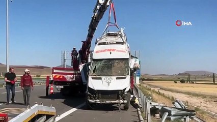 Aksaray'da Minibüs Kazası: 24 Kişi Yaralandı