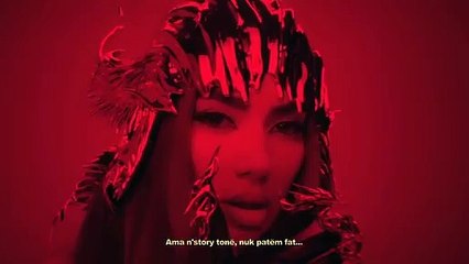 Elvana Gjata - SI NA (Negativ Version) 🎶 | New Release & Music Video