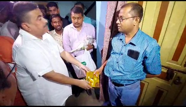 ভোট লুঠের জন্য বিডিওদের কালো গোলাপ ও মিষ্টি পুরস্কার দিলেন শুভেন্দু! | Oneindia Bengali