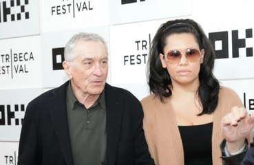 Namorada de Robert De Niro diz que sofreu complicações após dar à luz filha do astro