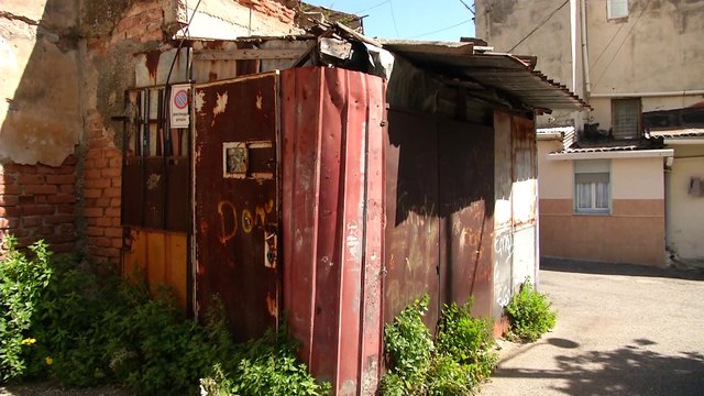 Baracche di Messina, demolizioni estive per Camaro e via Catanoso