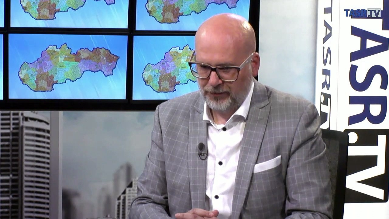M. KALIŇÁK: Samosprávy budú padať ako hrušky, toto je len prvá pomoc