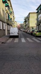 V A N E S S A MARICRÓNICA: Compórtate como si todo el mundo te ignorara, lo que además es cierto