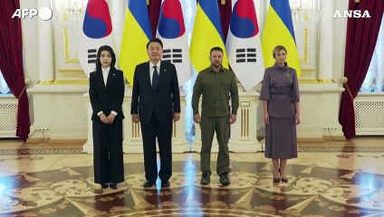 Tải video: Ucraina, il presidente sudcoreano Yoon incontra Zelensky a Kiev