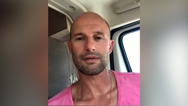 « On prend quatre douches par jour » : les touristes français à l’épreuve des chaleurs extrêmes dans le sud de l’Europe