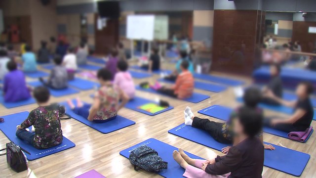 NYT 한국, 2050년 세계 두번째 고령 국가...급속한 고령화 / YTN