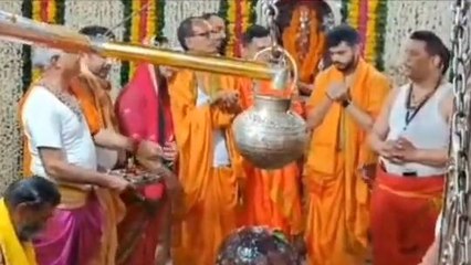 भगवान महाकाल के दर पर पहुंचे शिवराज,परिवार सहित सवारी में हुए शामिल