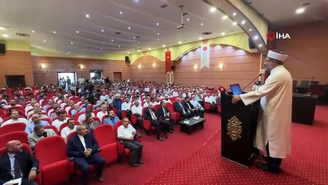 Le président des affaires religieuses Erbaş a assisté au programme de clôture du «séminaire des lecteurs»