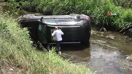 Kontrolden Çıkan Otomobil Çaya Uçtu: 4 Yaralı