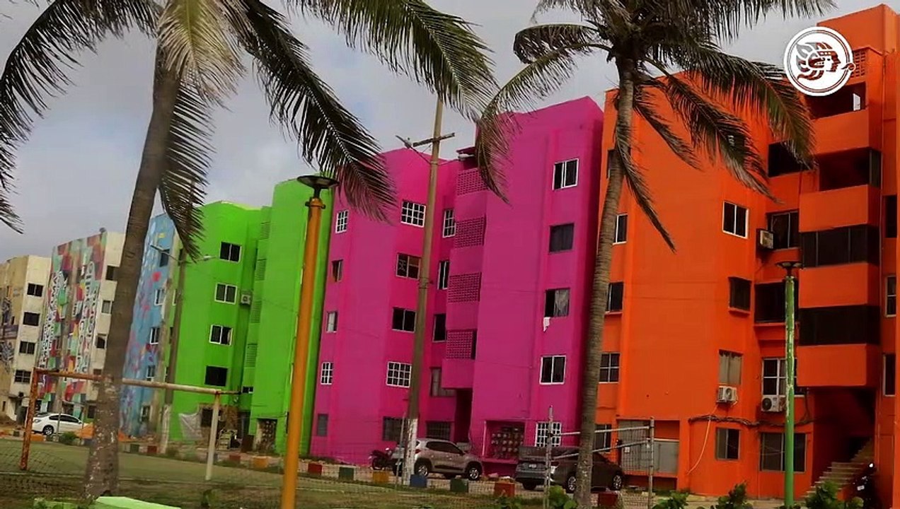 Casi a la mitad embellecimiento de edificios en Coatzacoalcos
