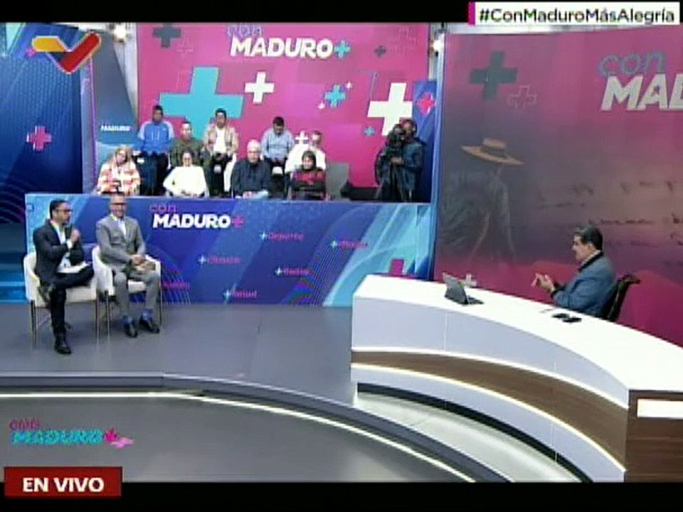 Durante el 17º Festival Mundial de Poesía participan 70 poetas internacionales y 200 nacionales