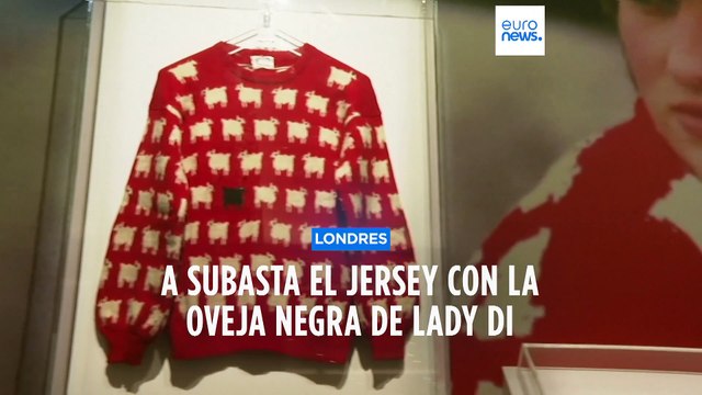 Londres | ¿Alcanzará los 71 000 euros estimados por Sotheby's el jersey de oveja negra de Lady Di?