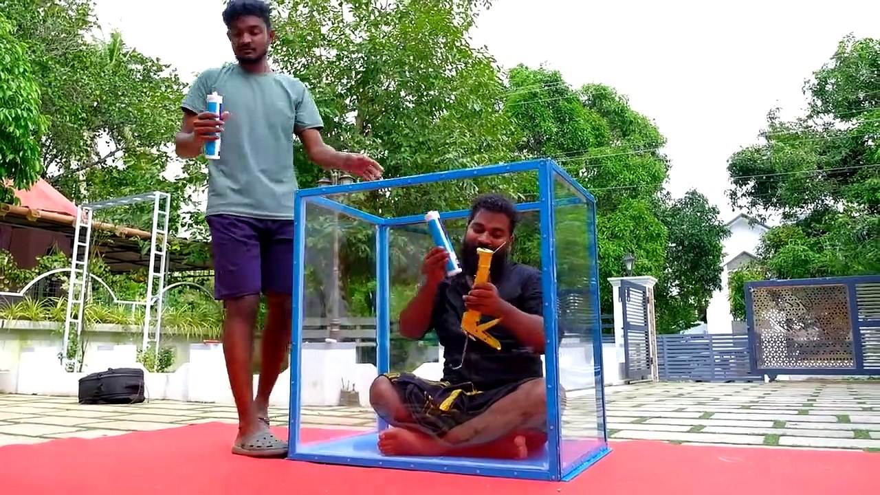 First Moving Aquarium In The World _ ലോകത്തിലെ ആദ്യത്തെ ഓടുന്ന അക്വാറിയം _ M4 Tech _