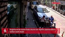 Kağıthane'de şoke eden olay kamerada: İkinci kattan üzerine kedi düştü