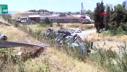 TIR roulé en palissade à Cekmekoy