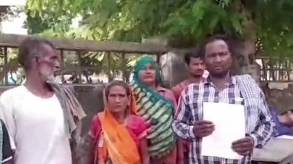 बहराइच: प्रशासन की उदासीनता को लेकर धरने पर बैठा परिवार, जानिए क्या कहा