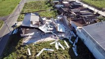 Imagens aéreas mostram destruição em casas e plantações causadas pelo ciclone em cidade de SC