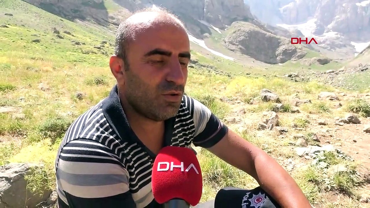 Le corps sans vie de l'une des 2 personnes tombées entre les glaciers brisés des montagnes Sat a été retrouvé