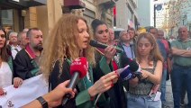 İstanbul Barosu önünde avukatlardan Can Atalay açıklaması
