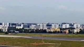Bengaluru: Aircraft Makes Emergency Landing At HAL Airport After Glitch With Nose Landing Gear  #bengaluru #emergencylanding #halairport #scarylandings #bengaluruairport #DGCA #aviation #aircraftglitch #India