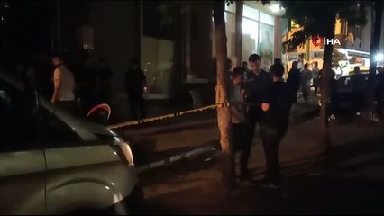 İstanbul'da bir baba oğlunu bıçaklayarak öldürdü