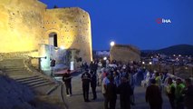 Soirée de poésie Şair Zihni dans l'atmosphère historique du château de Bayburt