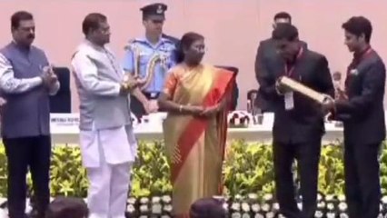 उज्जैन: कलेक्टर को राष्ट्रपति ने किया सम्मानित,जानिए क्यों मिला सम्मान