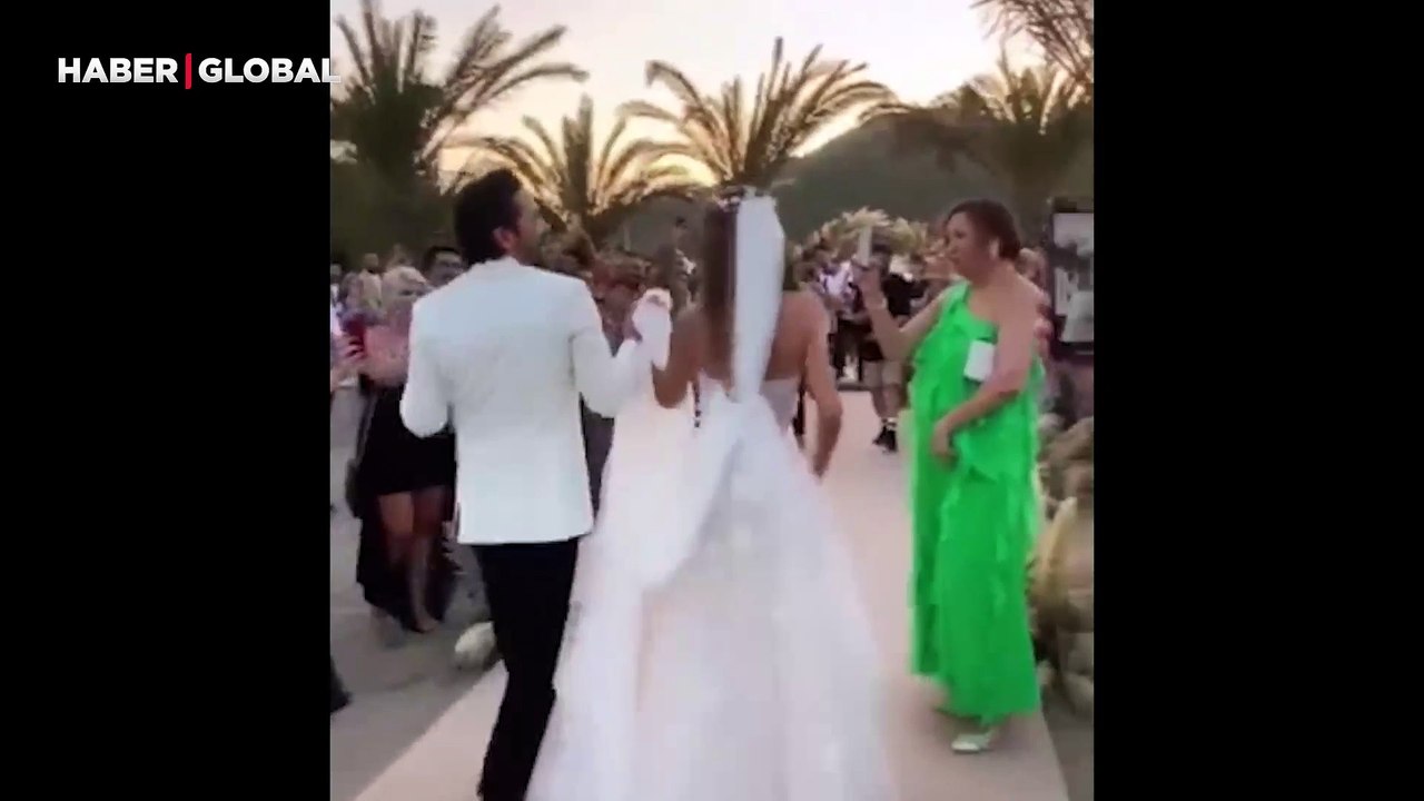 Ahmet Kural ve Çağla Gizem Şahin nikah masasını oturdu! İşte düğünden kareler...