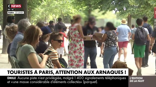 Le fléau des voleurs et des arnaqueurs de plus en plus présents dans les rues de Paris - Les touristes tentent de rester vigilants