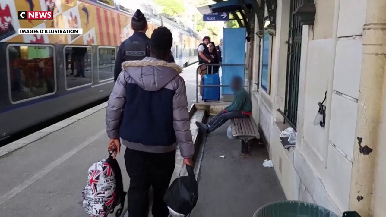 Immigration : l'État met fin à l'hébergement d'...