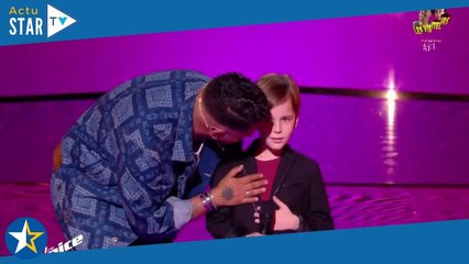 "Respire, redescends" : Nathan (The Voice Kids) extrêmement ému lors de son audition à l'aveugle, Sl