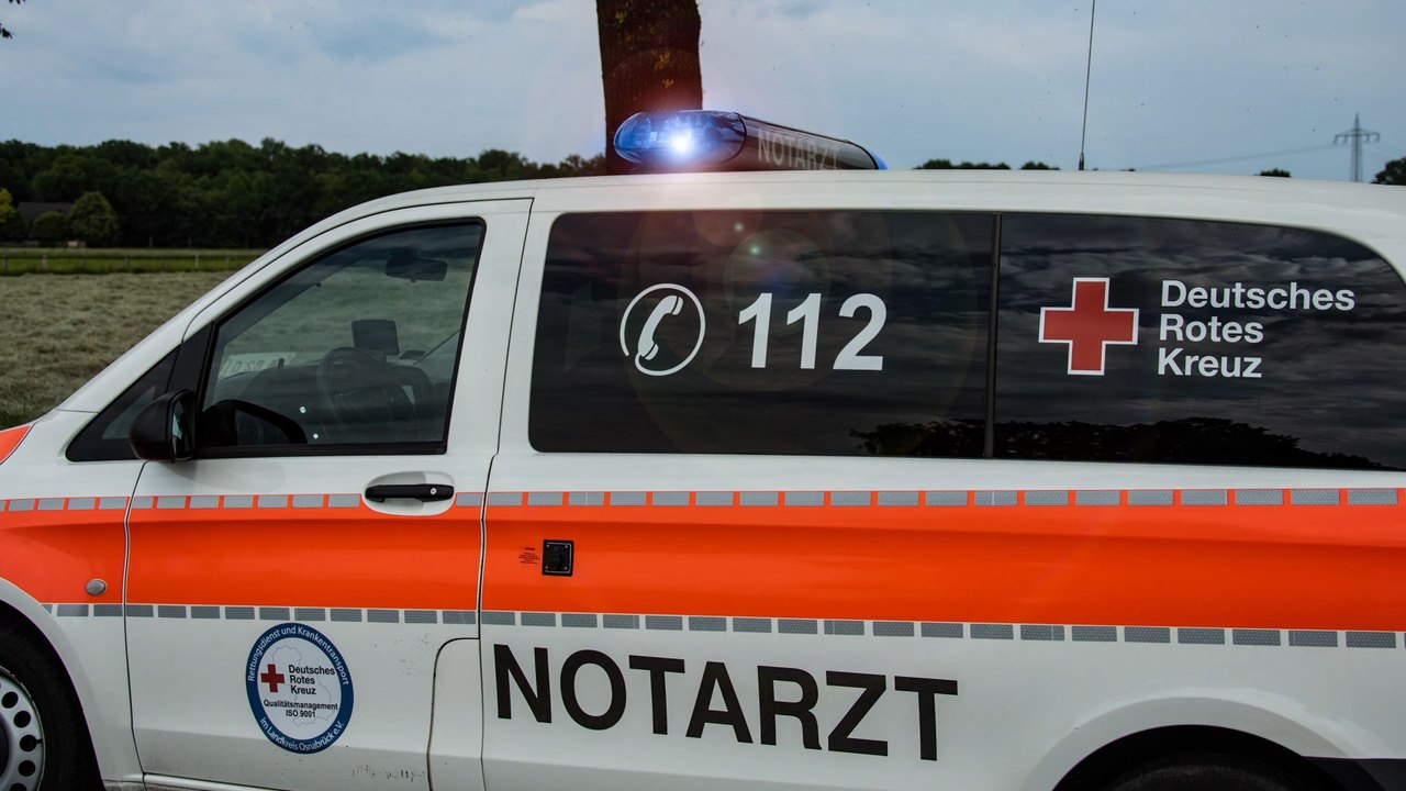 Brunsbüttel: mann wird von hebebühne erschlagen