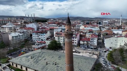 Tarihi minarenin kayıp yazıları "bisküvi"den çıktı