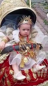 Kobra Murat a fêté l'anniversaire de son petit-fils ! Ceux qui ont vu l'or n'en ont pas cru leurs yeux