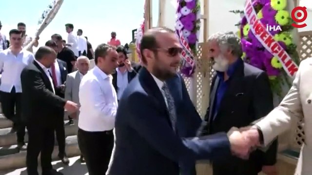 Van'daki aşiret düğününde takı merasimi dudak uçuklattı