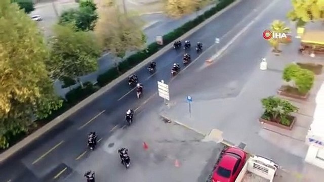 Organisation du crime organisé démantelée à Mersin： Un grand nombre de fausses pièces d'identité et de permis de conduire valables dans les pays européens ont été saisis