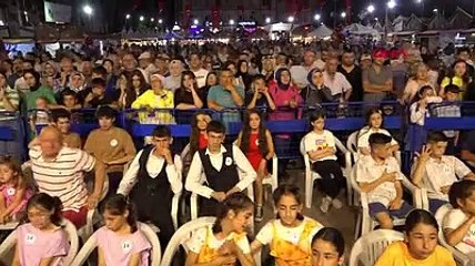 Türkiye'nin en benzer ikizleri belli oldu