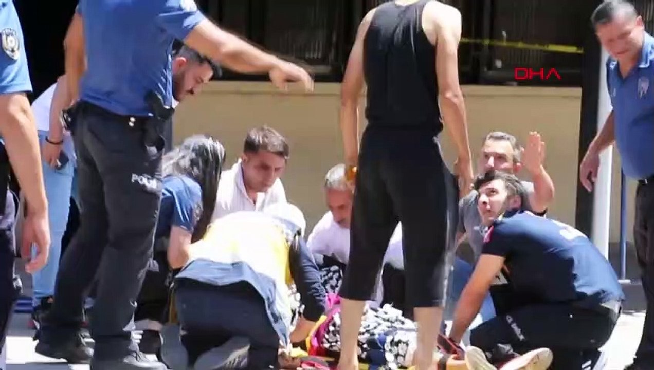 Diyarbakır'da Adliye Çıkışında Silahlı Saldırı: Anne ve 2 Oğlu Yaralandı