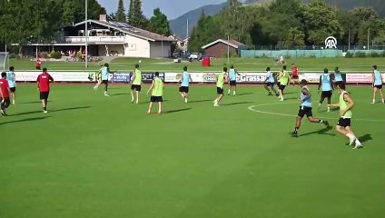 L'action de la star de Beşiktaş à l'entraîneur qui a dit ＂Vous devez devenir plus fort＂ ! Tout le monde s'est rassemblé dans la panique