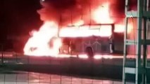 Un bus de passagers est entré en collision avec une voiture en Algérie ! 34 personnes brûlées vives, 12 personnes ont été blessées
