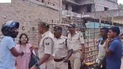 मुंगेर में यातायात पुलिस एवं बाइक चालक के बीच जमकर हुआ नोकझोंक, वीडियो वायरल