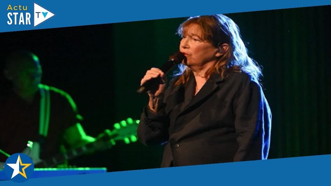 « L’herbe coupée sous mes jambes » : quand Jane Birkin, en vacances avec sa fille, était trompée et