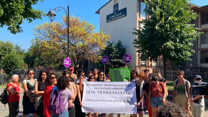 Kadınlar Birlikte Güçlü, "kız okulları açabilmeliyiz" açıklamasını protesto etti