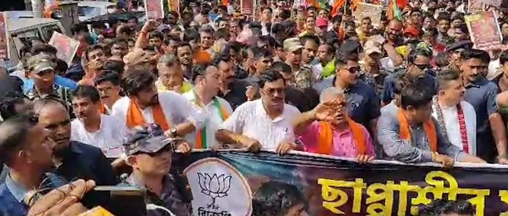 ভোট লুঠের প্রতিবাদ মিছিল বিজেপির ,মিছিল থেকে তৃণমূলকে হুঙ্কার শুভেন্দু, সুকান্ত, দিলীপের