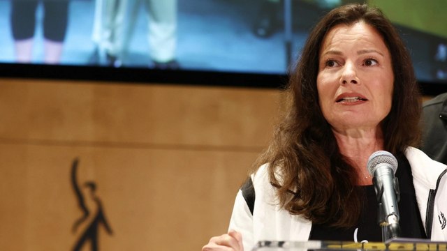 SAG-AFTRA President Fran Drescher Calls Out Bob Iger for Strike Comments | THR News