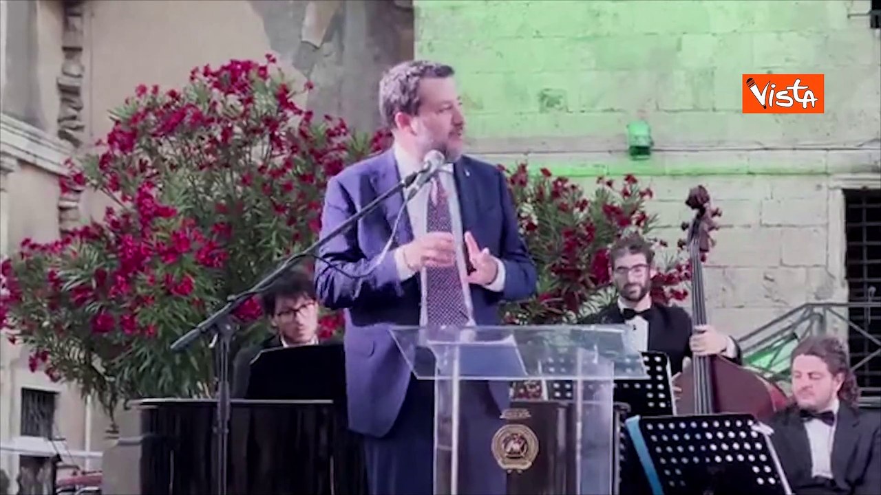 Salvini: "190 rinforzi per le Capitanerie di Porto. Basta a polemiche politiche su Guardia costiera"