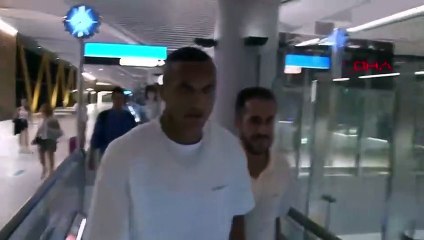 Yüzler gülüyor! Taraftarın dört gözle beklediği Becao İstanbul'a geldi