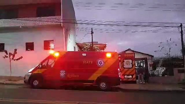 Idosa sofre fratura exposta ao cair de escada de dois metros no Brasmadeira