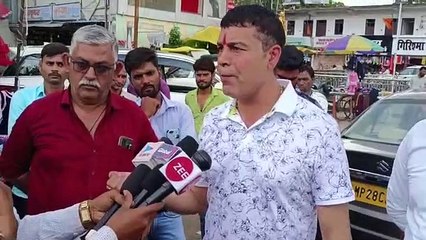 Seeing the plight of the road from the sewer line