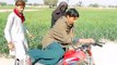 Husband Aur wife Milkar Motorcycle Wale Ko loot Liya #funnyVideo #trending #viralvideo  Daily Ronak